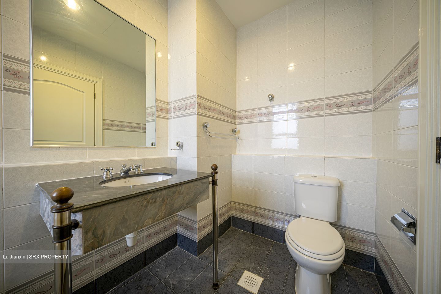 Leonie Condotel (D9), Condominium #625008581